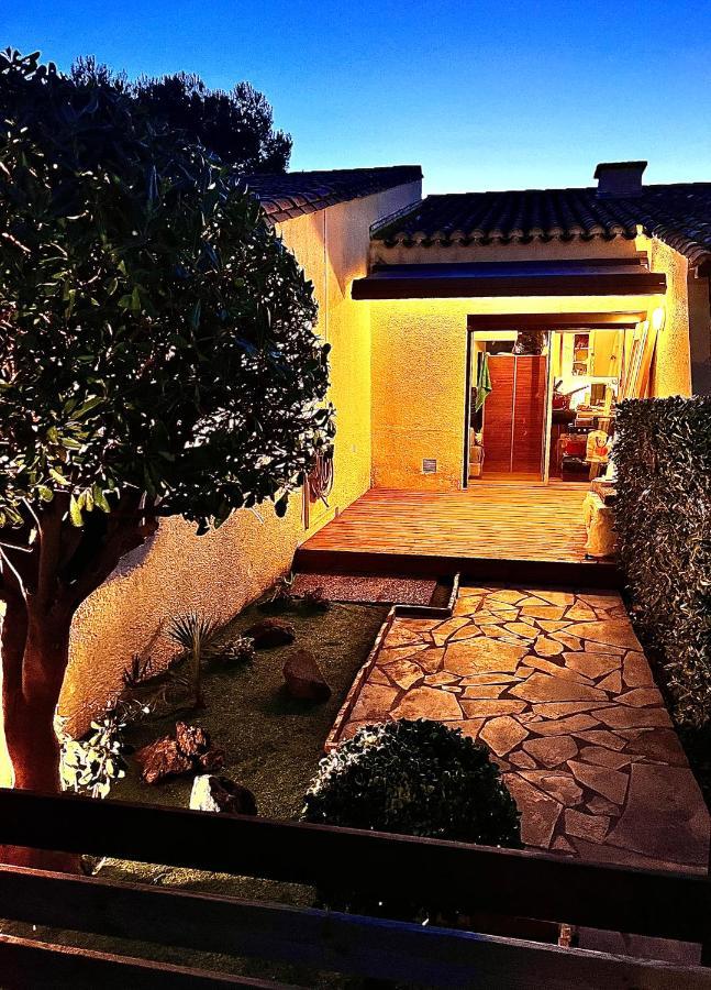 אגדה Appartement Mezzanine/Jardin/Terrasse Village Naturiste מראה חיצוני תמונה