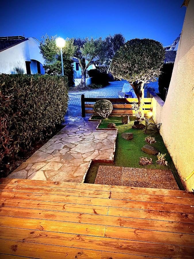 אגדה Appartement Mezzanine/Jardin/Terrasse Village Naturiste מראה חיצוני תמונה